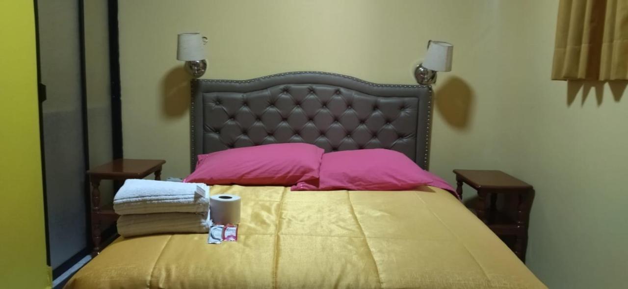 Hotel Hospedaje Karol à Ayacucho Extérieur photo