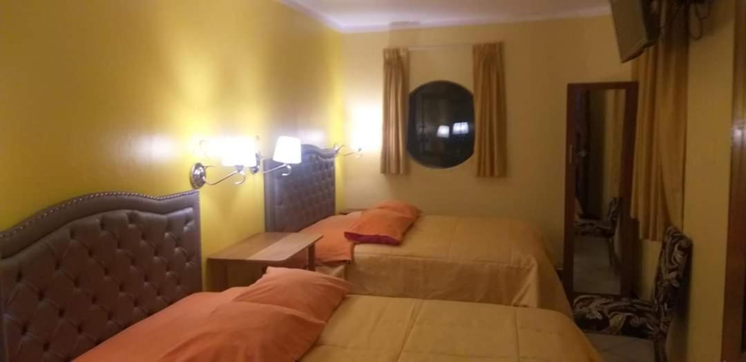 Hotel Hospedaje Karol à Ayacucho Extérieur photo