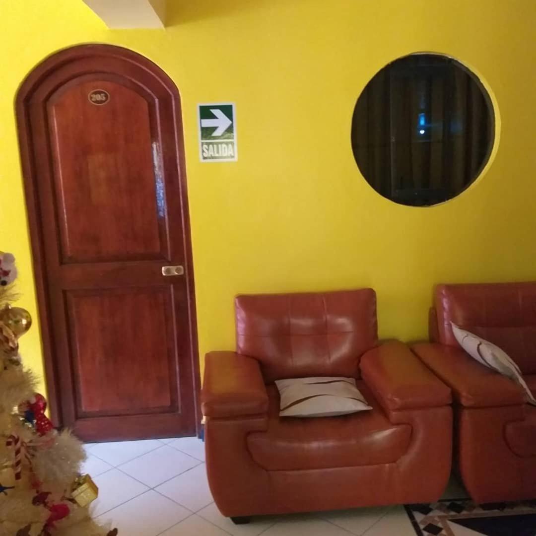 Hotel Hospedaje Karol à Ayacucho Extérieur photo
