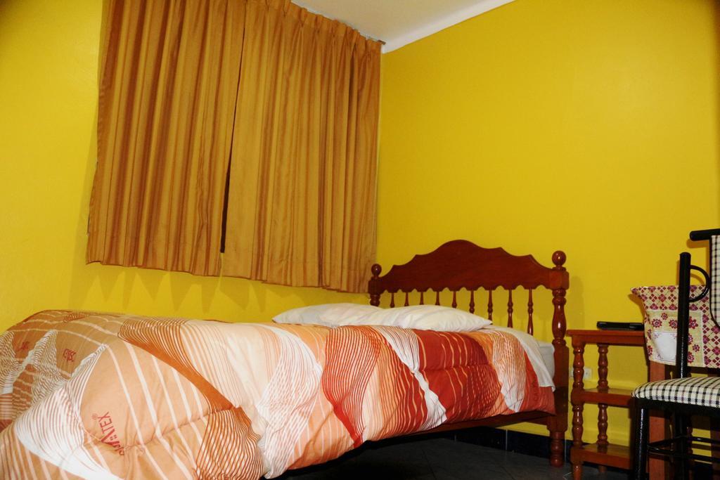 Hotel Hospedaje Karol à Ayacucho Chambre photo