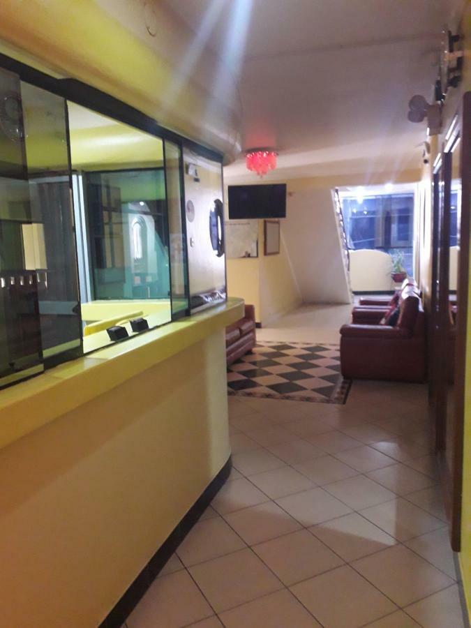 Hotel Hospedaje Karol à Ayacucho Extérieur photo