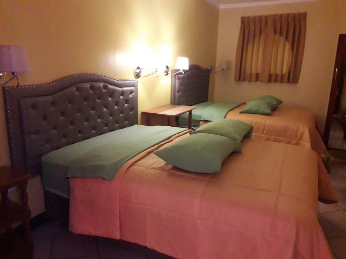 Hotel Hospedaje Karol à Ayacucho Extérieur photo